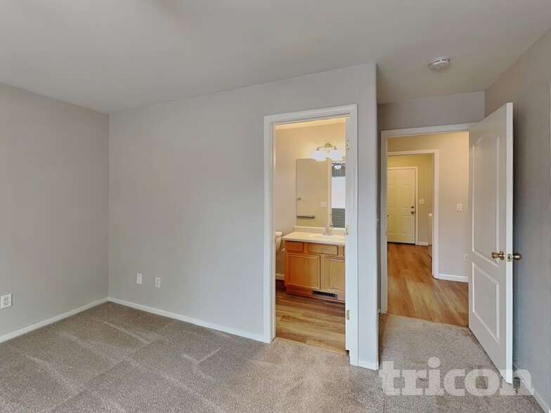 Building Photo - 18296 Lanceleaf Ct