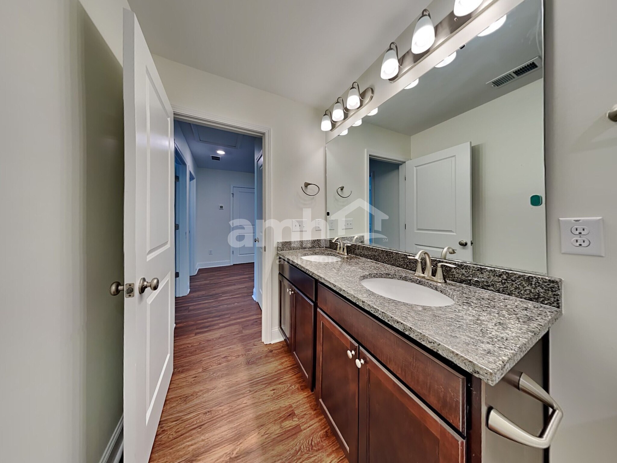 Building Photo - 316 Azore Way