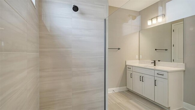 Building Photo - 16905 Sweetwater Village Dr