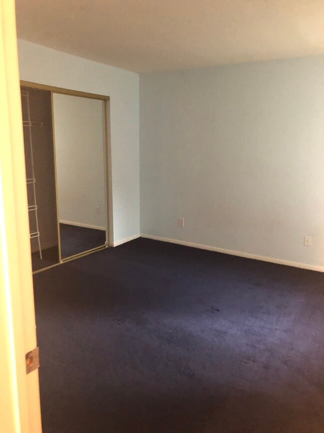 Building Photo - 3145 E Flamingo Rd