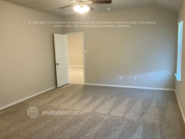 Building Photo - 433 Blanco Dr