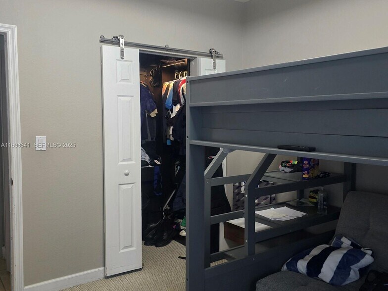 Building Photo - 7406 NW 108th Path