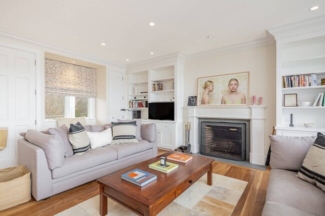 Building Photo - 21 Old Stone Hwy