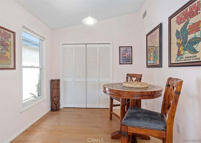 Building Photo - 4472 Mt Herbert Ave
