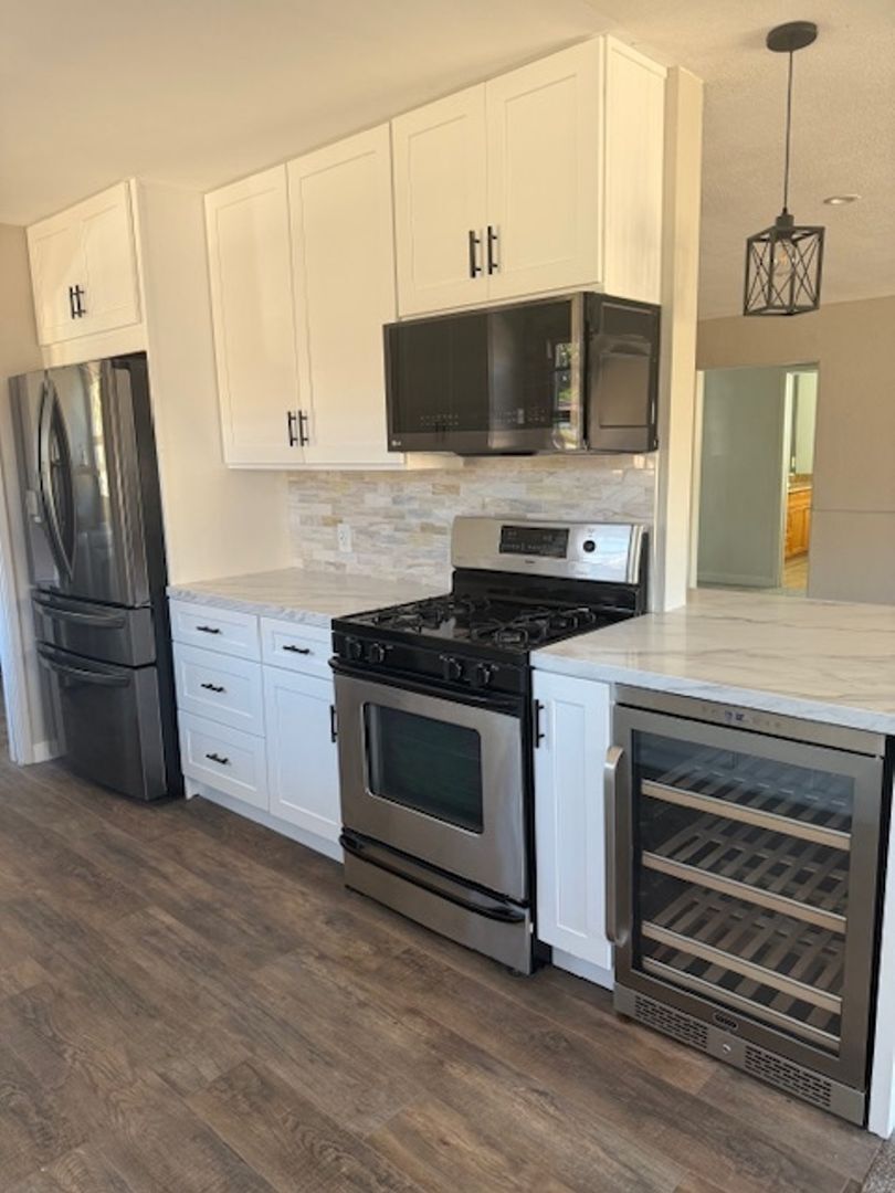 Building Photo - 5596 Gala Ave