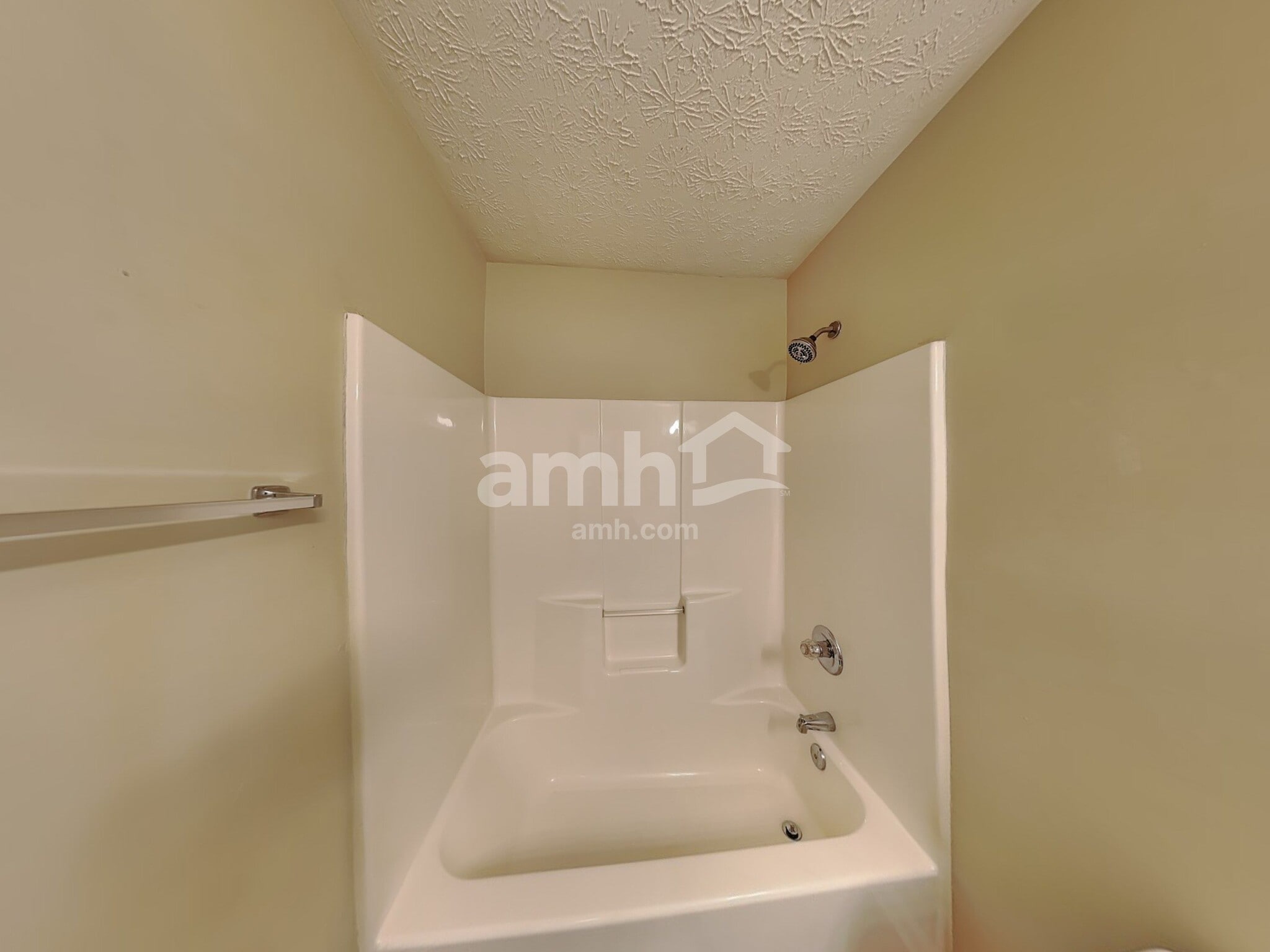 Building Photo - 3009 Sentinel Cir