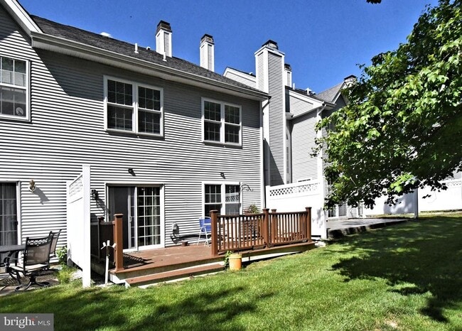 Building Photo - 604 Ascot Ct