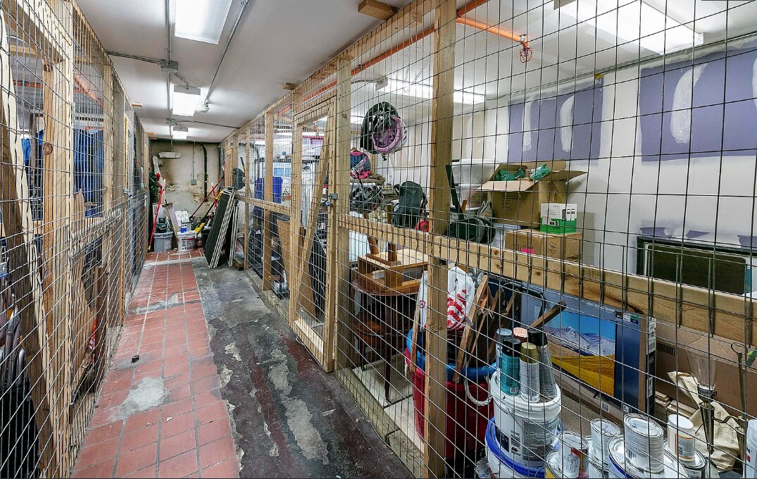 Building Photo - 130 E Glenwood Ave