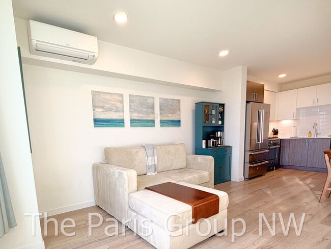 Building Photo - Gorgeous 2021 Fremont/Wallingford 3BR Overlooking Downtown, Mt Rainier & SLU, Garage w/EV Chgr, W...