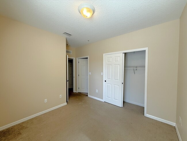 Building Photo - 8256 Maritime Flag St