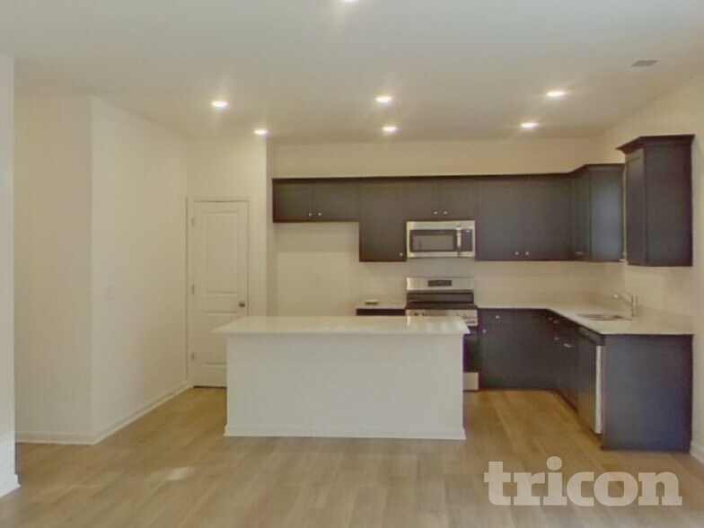 Building Photo - 132 Beautiful Wy