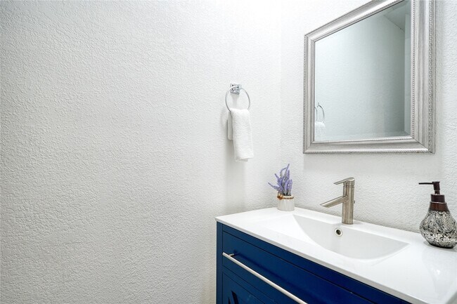 Building Photo - 10912 Gulf Fwy