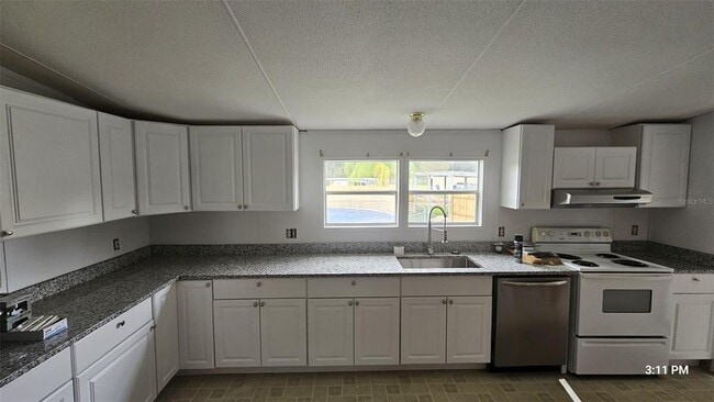 Building Photo - 3142 Diana Dr
