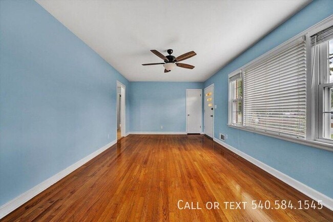 Building Photo - 5001 Hildebrand Rd NW