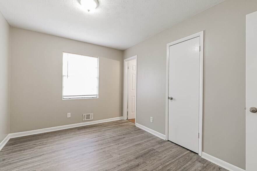 Building Photo - 8392 San Jose Trail