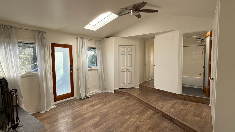 Primary Bedroom - 710 Pacific Avenue