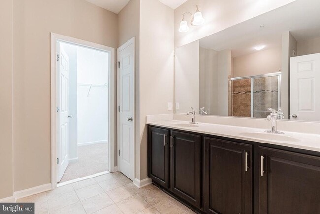 Building Photo - 42769 Keiller Terrace