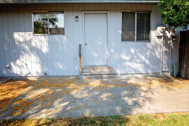 Back patio - 1606 E Alder St