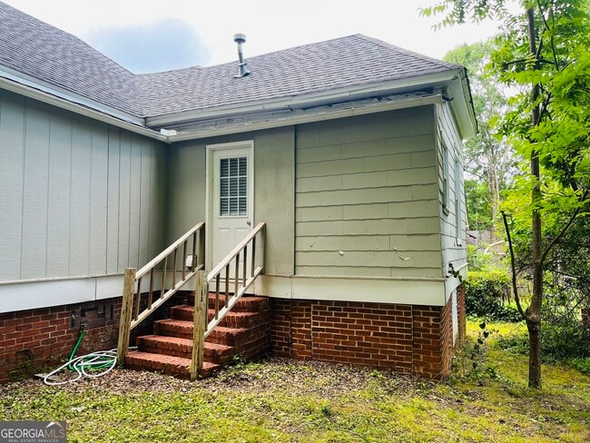 Building Photo - 513 Harwell Ave