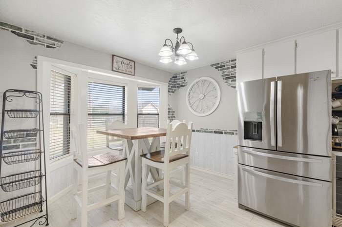 Building Photo - 8205 Raintree Dr
