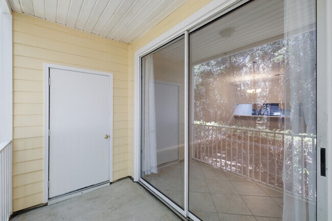 Building Photo - 200 Sandestin Ln