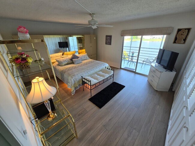 Building Photo - 4014 Cornwall Dr