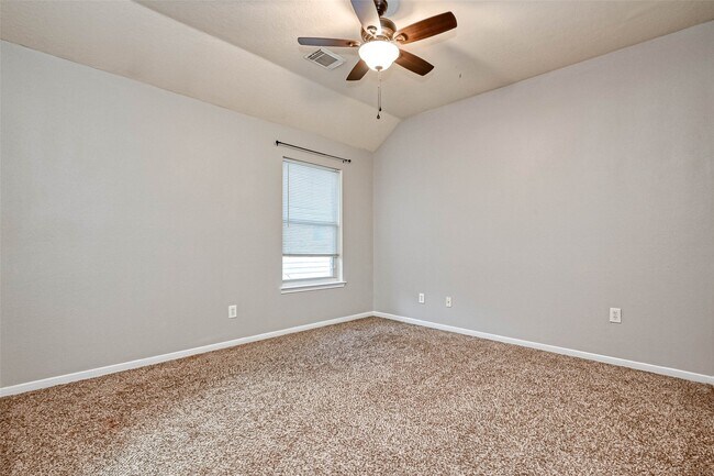Building Photo - 11011 Sprucedale Ct