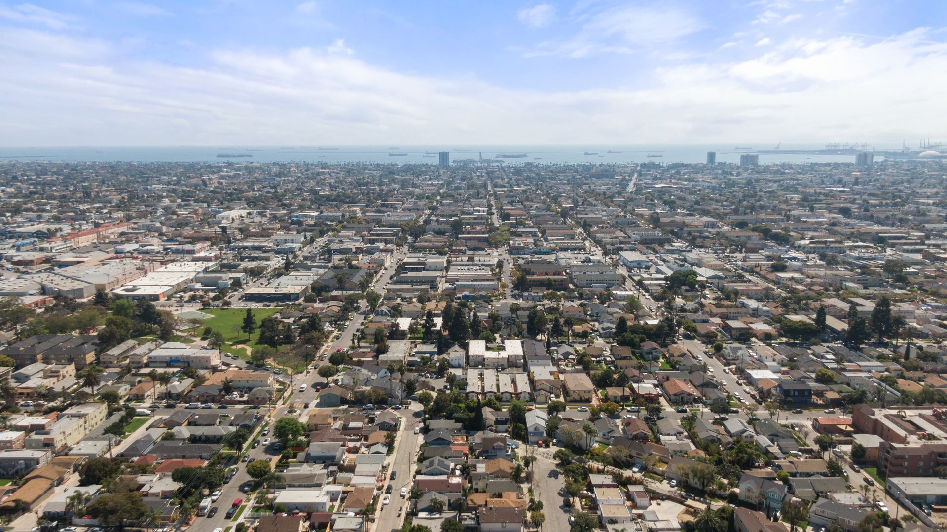 Building Photo - 2652 E 15th St