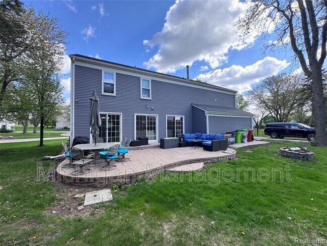 Building Photo - 5203 Forestdale Ct