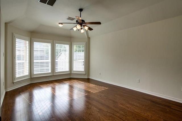Building Photo - 314 Chisholm Trail
