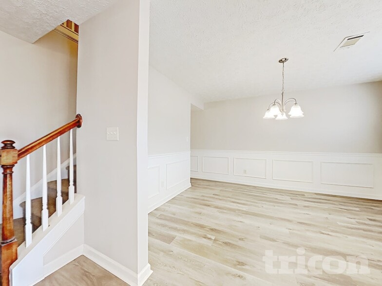Building Photo - 610 Stonecrest Dr