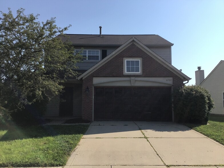 Primary Photo - 6707 Wimbledon Dr