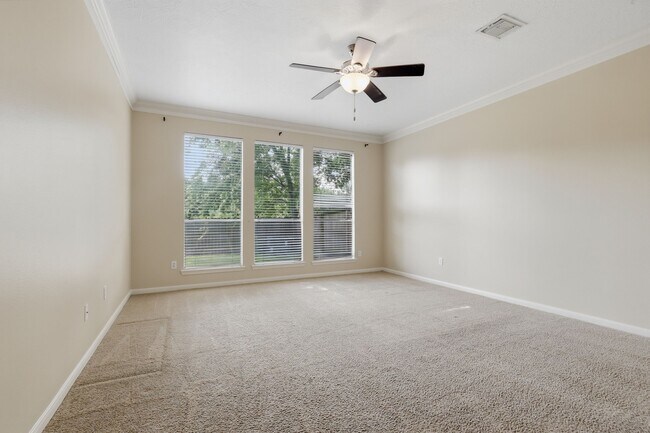 Building Photo - 10138 Bayou Manor Ln