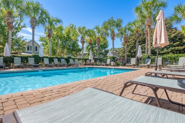 Building Photo - 2469 Bungalo Ln