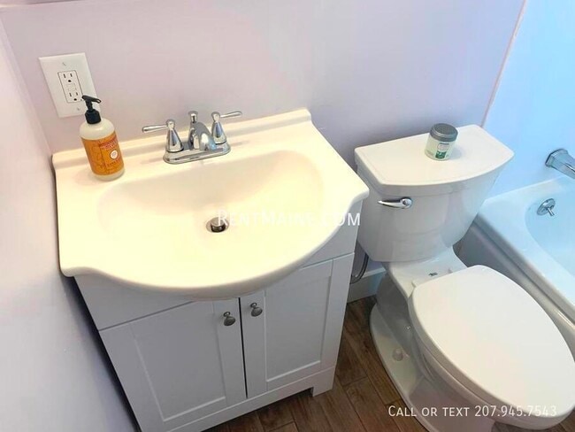 Building Photo - 111 Falvey St