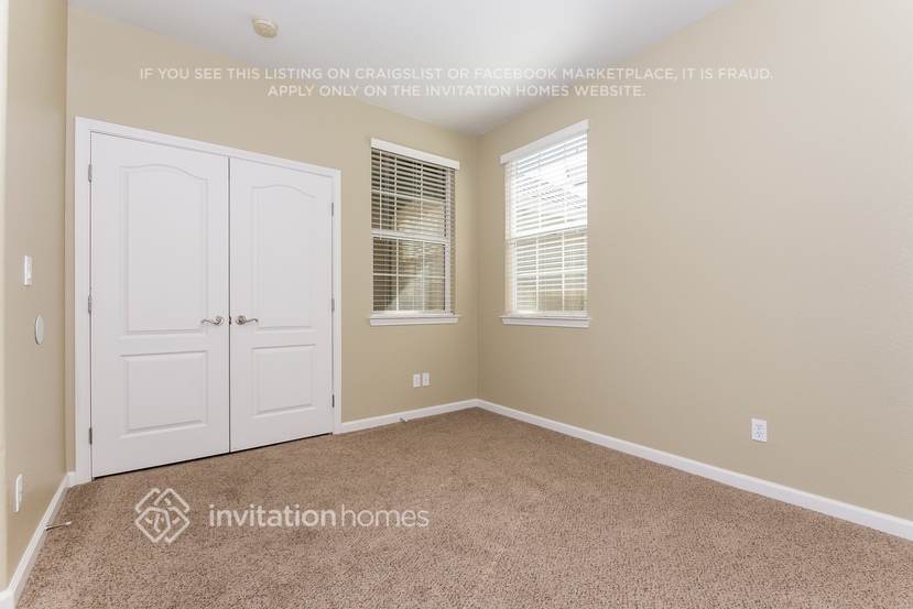 Building Photo - 2041 Waterville Dr