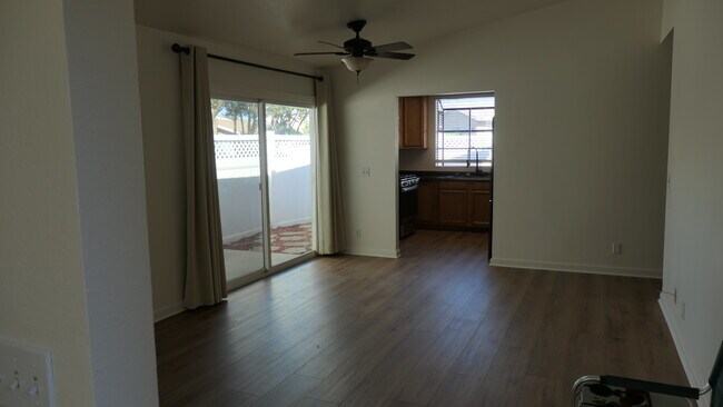 Building Photo - 44715 La Paz Rd