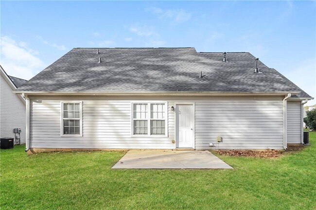 Building Photo - 4966 River Overlook Way