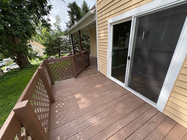Building Photo - Updated 4 bed 1.5 Bath in Omaha