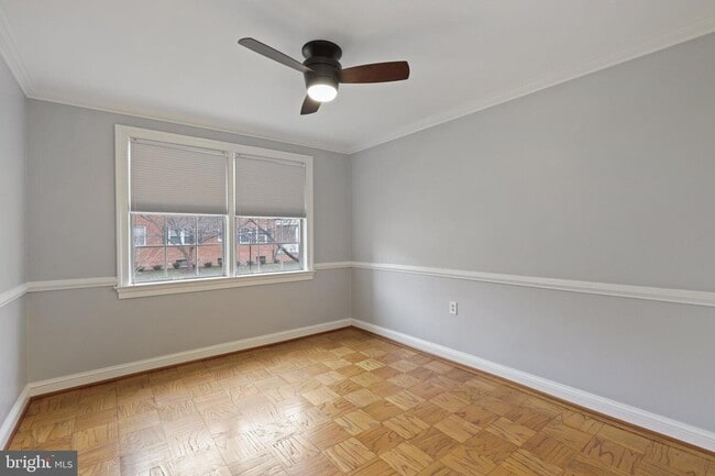 Bedroom - 6622 Boulevard Vw