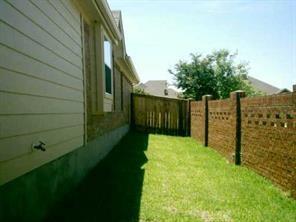 Building Photo - 1002 Mesquite Hollow Pl