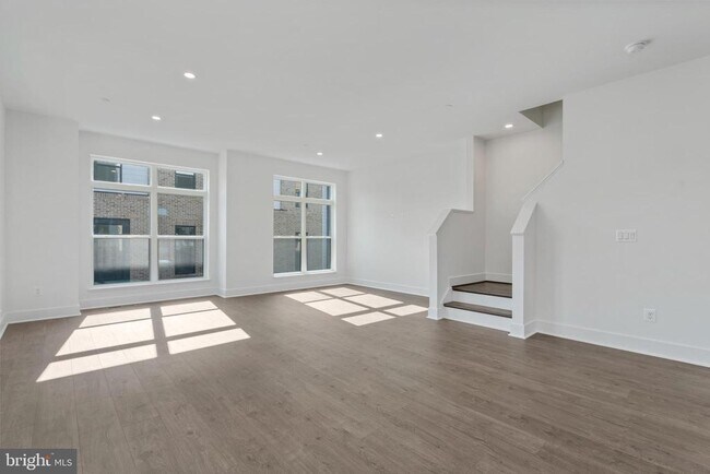 Building Photo - 2038 Tysons Ridgeline Rd