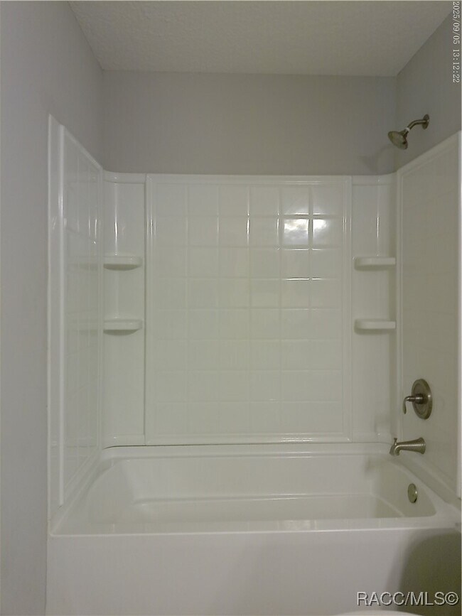 Building Photo - 9252 N Agatha Dr