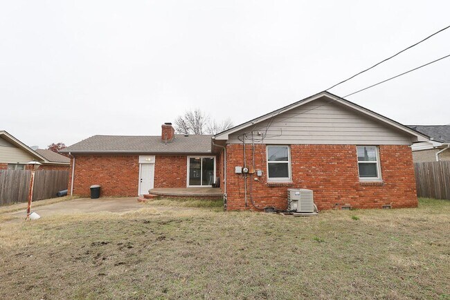 Building Photo - Remodeled home!