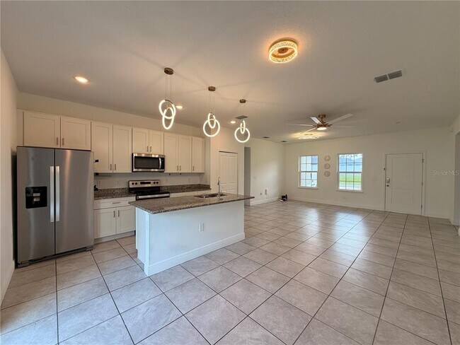 Building Photo - 15094 SW 43rd Avenue Rd