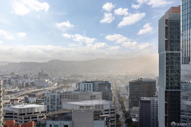 Building Photo - 201 Folsom St