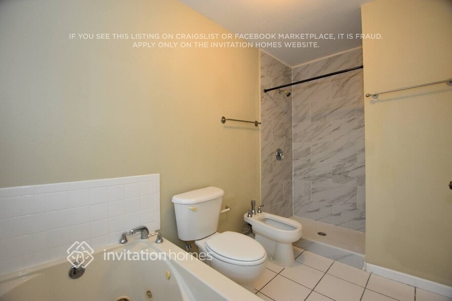 Building Photo - 15813 SW 79th St