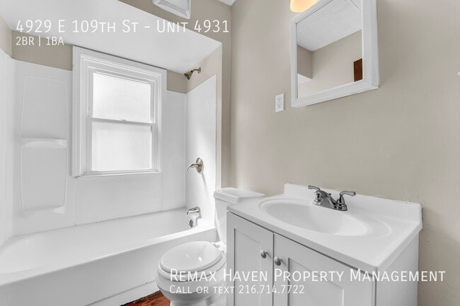 Building Photo - 4929 E 109th St