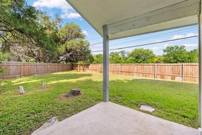 Building Photo - 7505 St Amant Pl