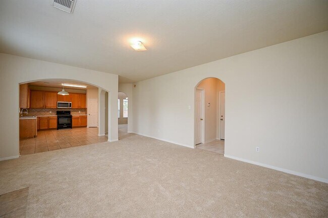 Building Photo - 4831 Plum Forest Rd
